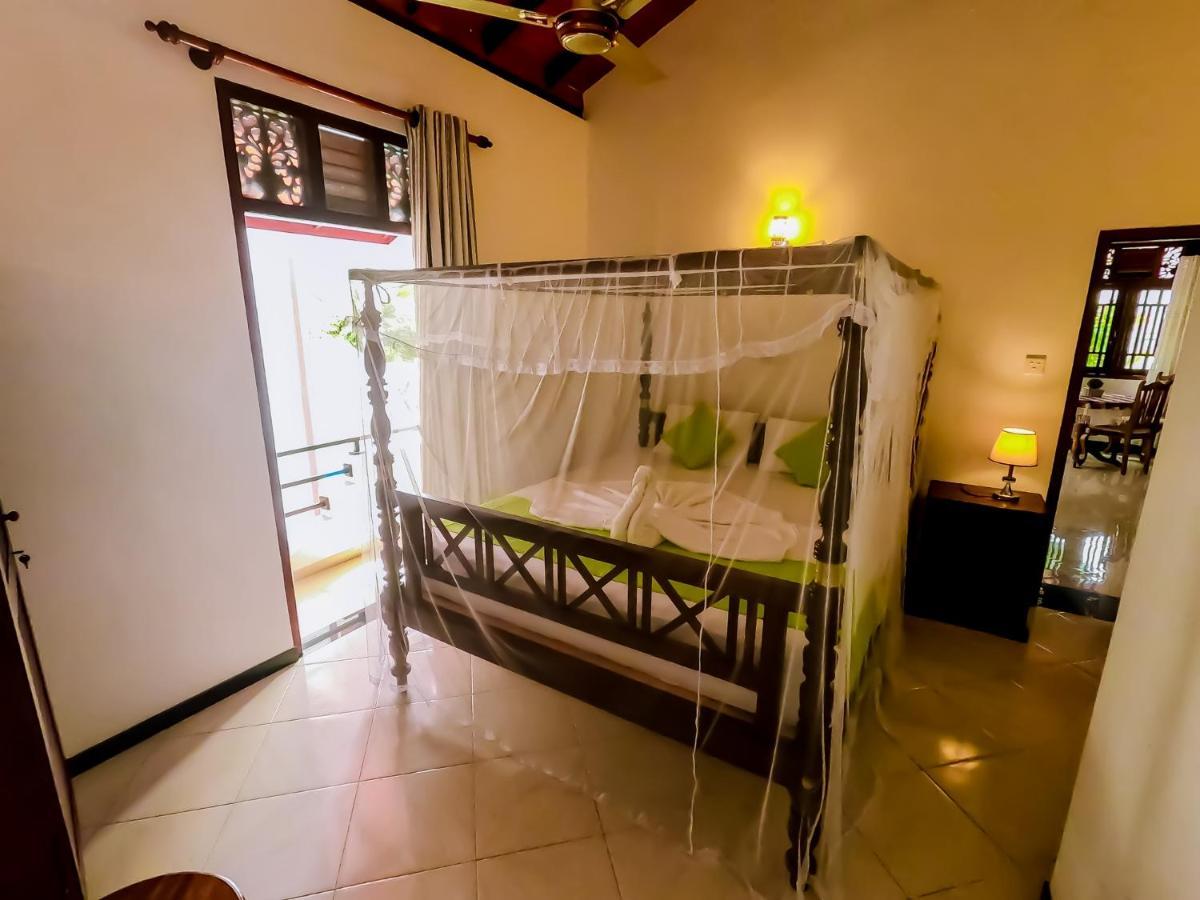 Villa De White Sambur Hikkaduwa Dış mekan fotoğraf
