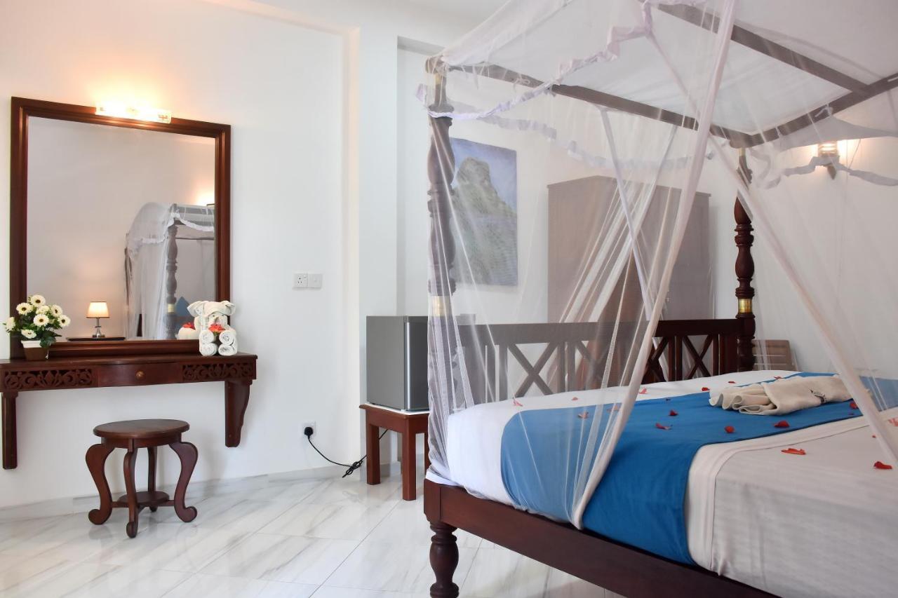 Villa De White Sambur Hikkaduwa Dış mekan fotoğraf
